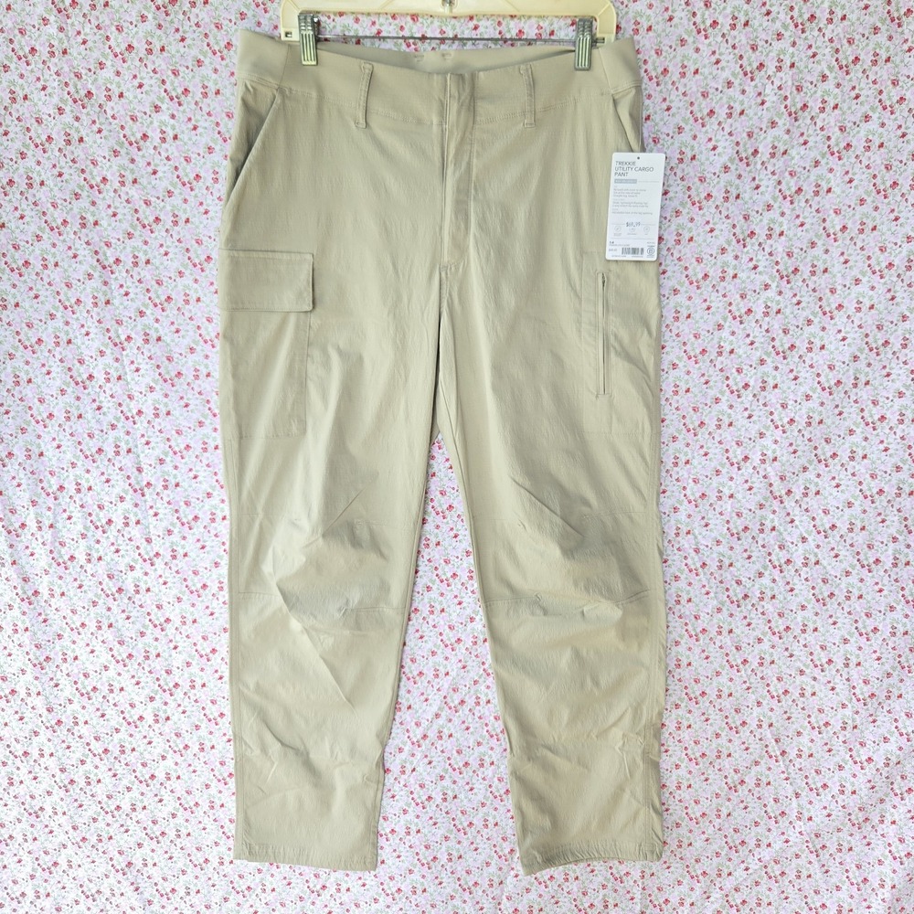 NWT Athleta Trekkie Utility Cargo Pants Womens 14 Beige Khaki Hiking Athletic